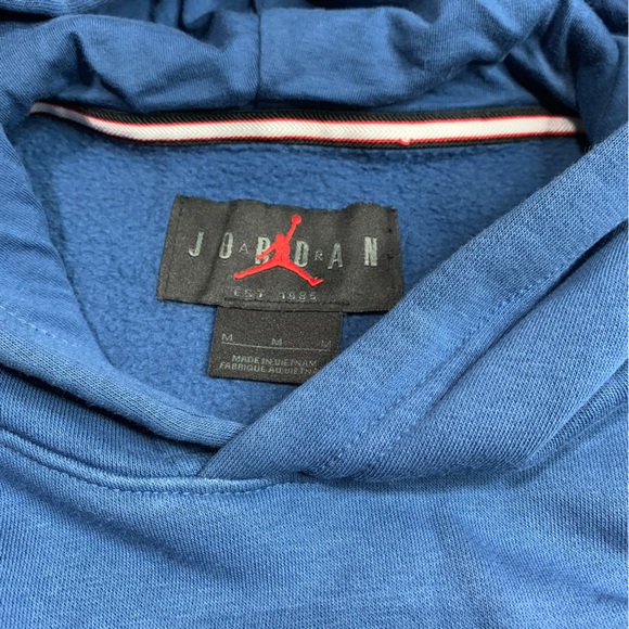 MENS JORDAN ESSENTIALS FLEECE PULLOVER HOODIE - Picture 6 of 9